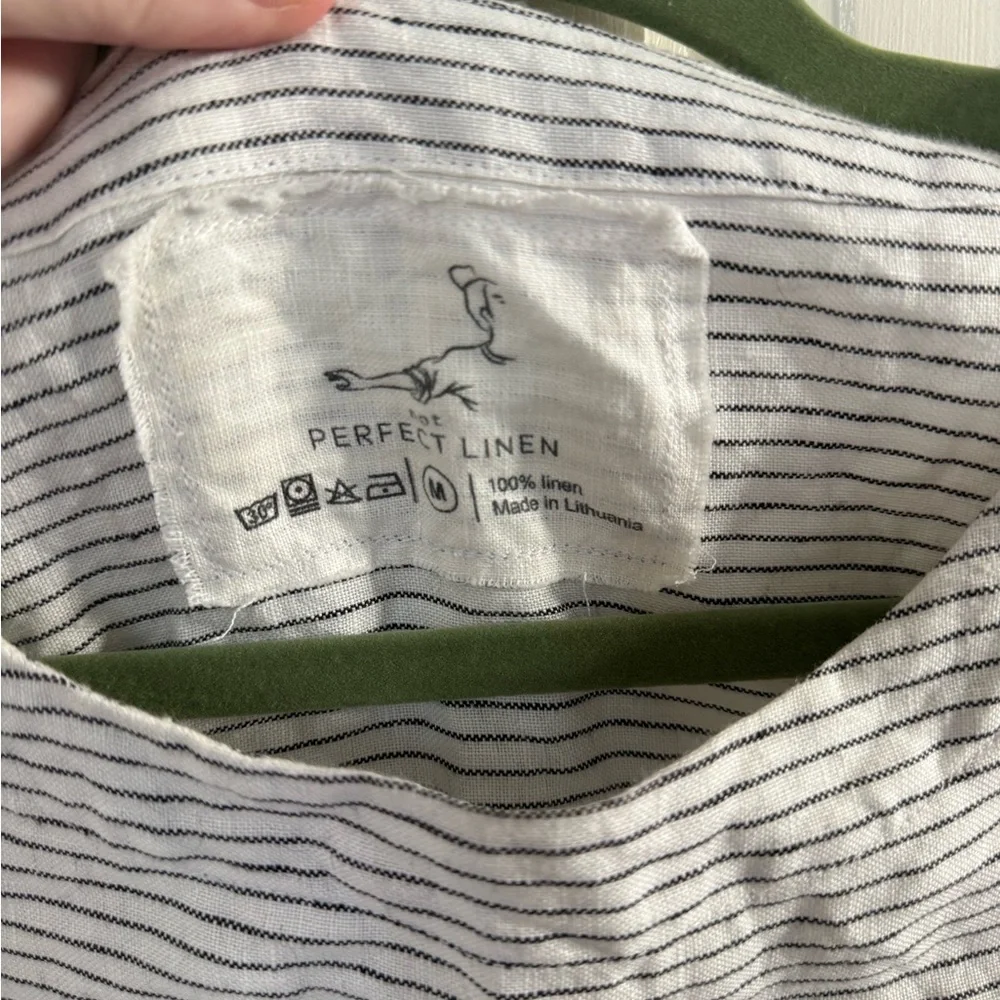 Not Perfect Linen Striped Blouse Medium - Picture 2 of 3